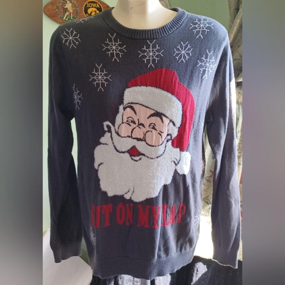 Santa Face sweater sit on my lap medium